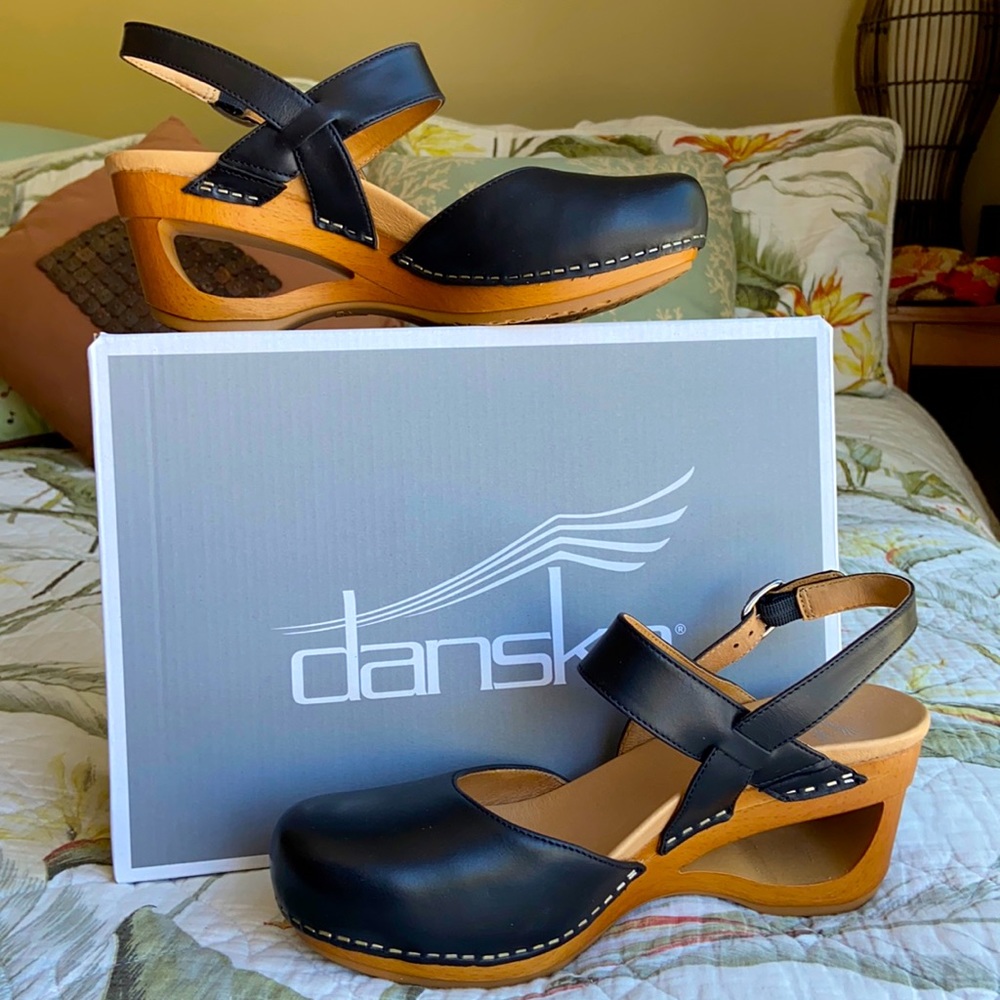 Dansko - Taci Waxy Calf shoes (NIB)